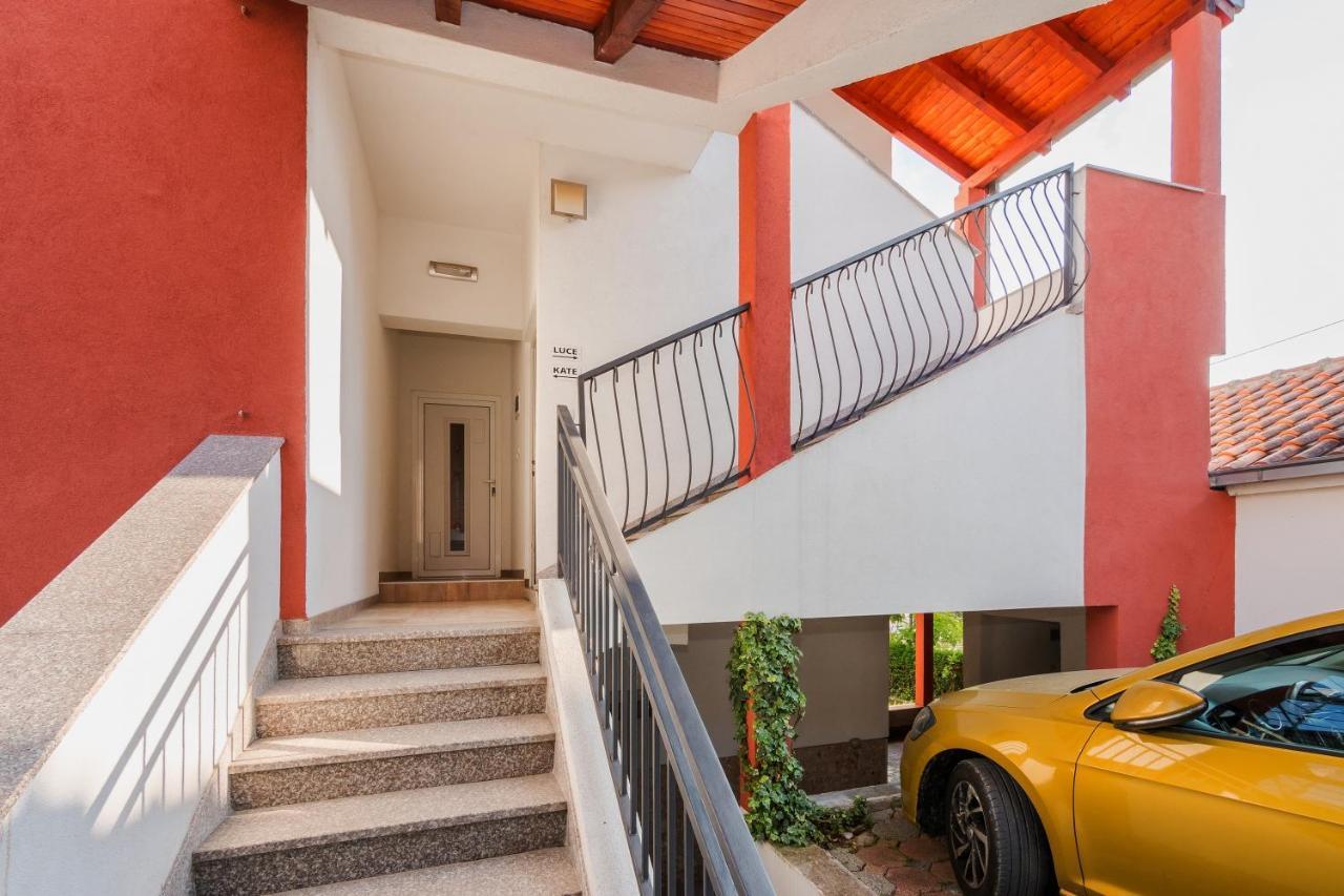 Sunny Apartments Stobrec Bagian luar foto