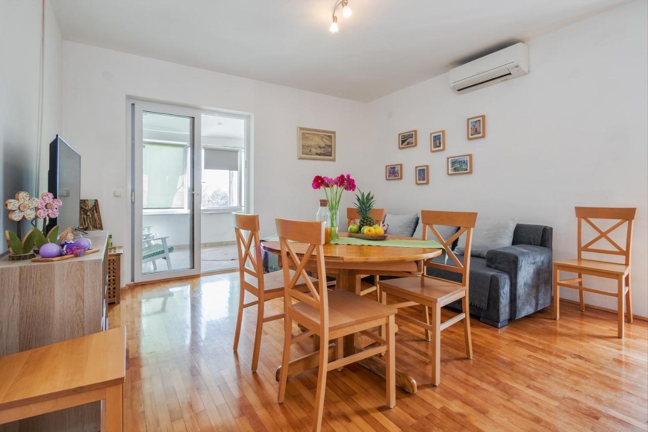 Sunny Apartments Stobrec Bagian luar foto