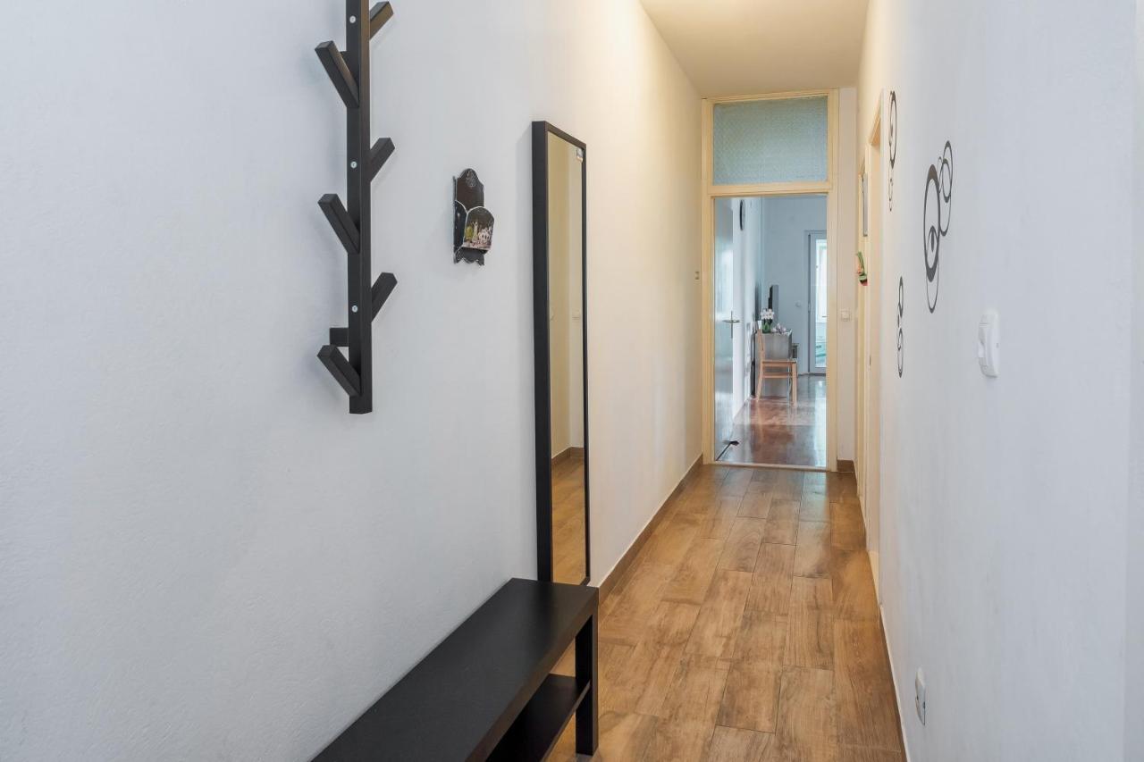 Sunny Apartments Stobrec Bagian luar foto